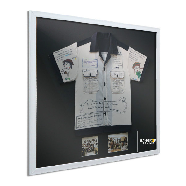 กรอบใส่เสื้อโชว์ลายเซ็น